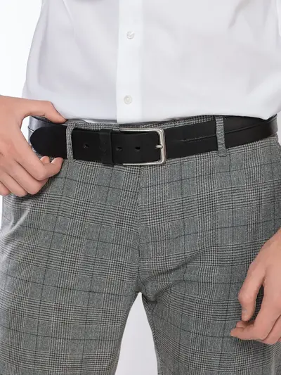 Ремень черный из натуральной кожи на пряжке 